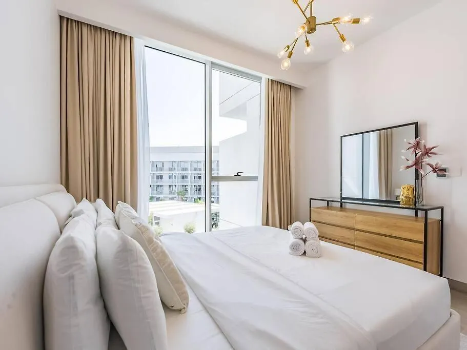 Apartment Modern Spacious- 2 Bedroom With Pool & Gym- Luma 22 Jvc Dubai