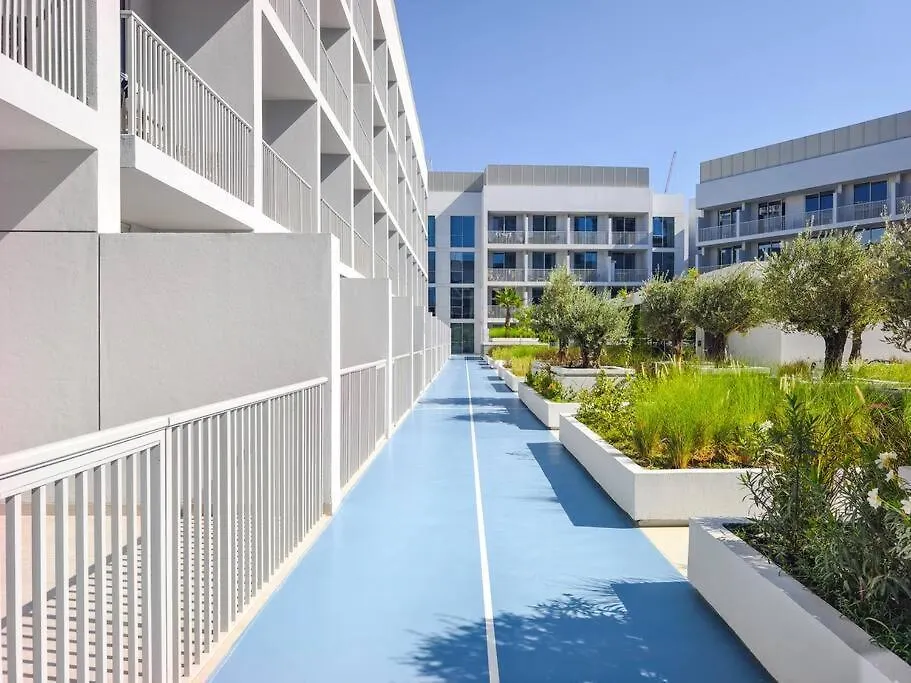 Modern Spacious- 2 Bedroom With Pool & Gym- Luma 22 Jvc Dubai 0*,