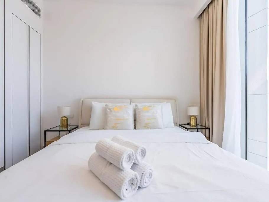 Modern Spacious- 2 Bedroom With Pool & Gym- Luma 22 Jvc Dubaj