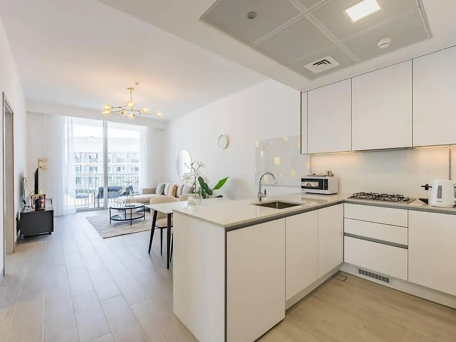 Modern Spacious- 2 Bedroom With Pool & Gym- Luma 22 Jvc Dubaj 0*,